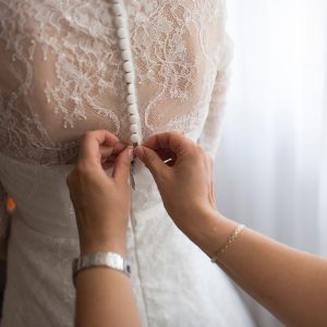 скромное свадебное платье